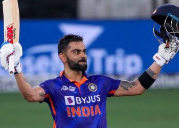 اور 3 سال بعد کوہلی کی سنچری