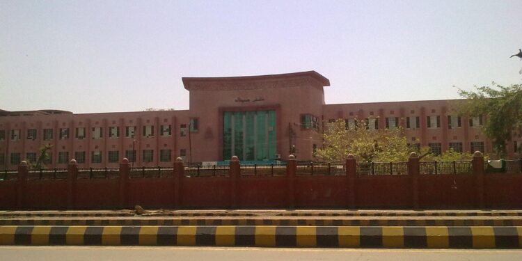 نشتر اسپتال کی چھت سے لاشیں ملنے کا معاملہ