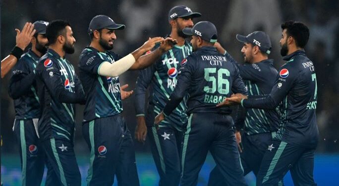 بابراعظم کے انمول ہیرے