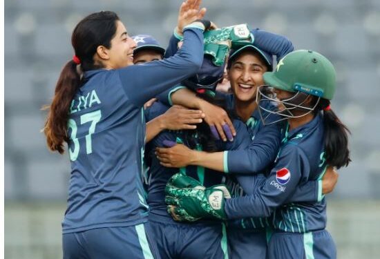 ویمنز کرکٹ ٹیم ایشیا کپ کے سیمی فائنل میں