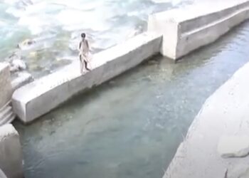 گلگت : عوام آلودہ پانی سے عبادت کرنے پرکیوں مجبور ؟