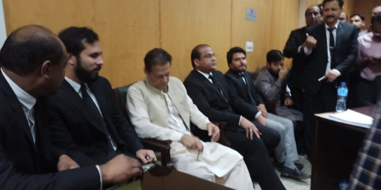 ممنوعہ فنؕڈنگ کیس :  حفاظتی ضمانت منظور