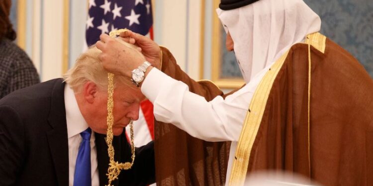 ٹرمپ کو ملنے والے غیر ملکی تحائف غائب