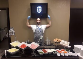 انگلش کرکٹ ٹیم کا باورچی بھی پاکستان آئے گا