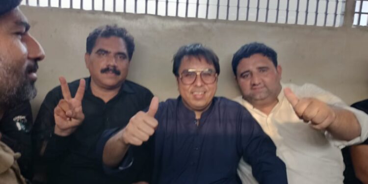 شہباز گل کا نام ای سی ایل میں