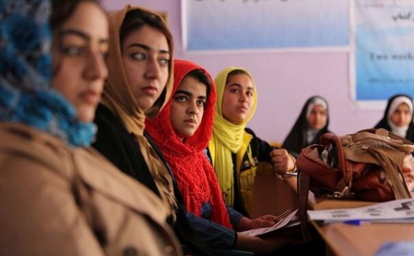 افغان خواتین کے لیے یونیورسٹیز میں تعلیم پر پابندی