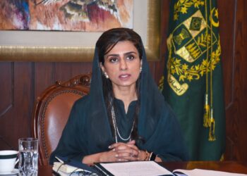 بھارت پاکستان میں امن نہیں چاہتا