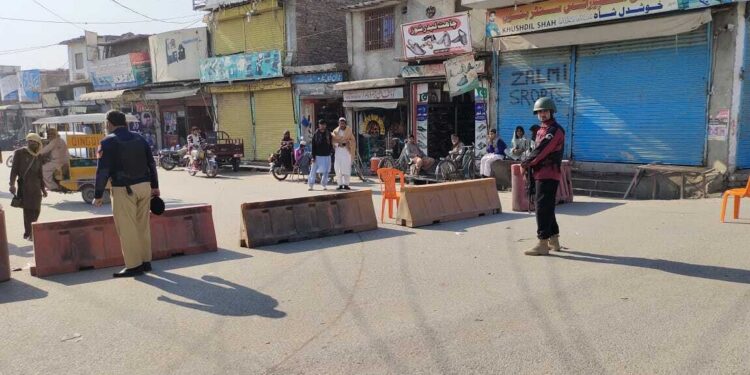 بنوں : حراستی مراکز پر دہشت گردوں کا قبضہ برقرار