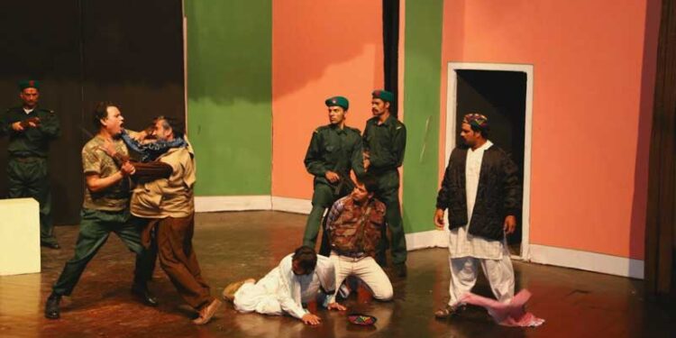 لاہور : تھیٹر رات 11:30 تک کھلیں گے