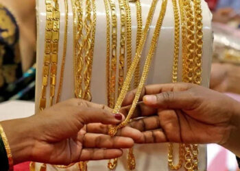 پہلی بار فی تولہ سونا 2 لاکھ روپے سے زائد