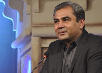 تقرری کے خلاف سپریم کورٹ میں درخواستیں