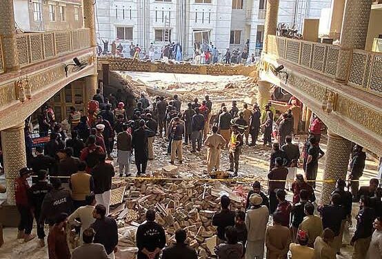 پشاور دھماکہ  : اموات 93 تک پہنچ گئیں