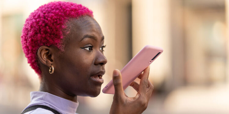 صرف 3 سکینڈ میں آواز کی نقل بنانے والا سافٹ ویئر