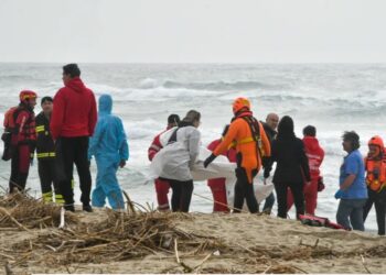 تارکین وطن کی  کشتی ڈوبنے سے 59 اموات