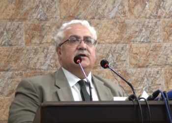 جوڈیشل کونسل میں ریفرنس دائر