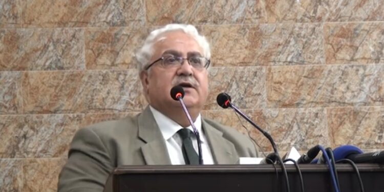 جوڈیشل کونسل میں ریفرنس دائر