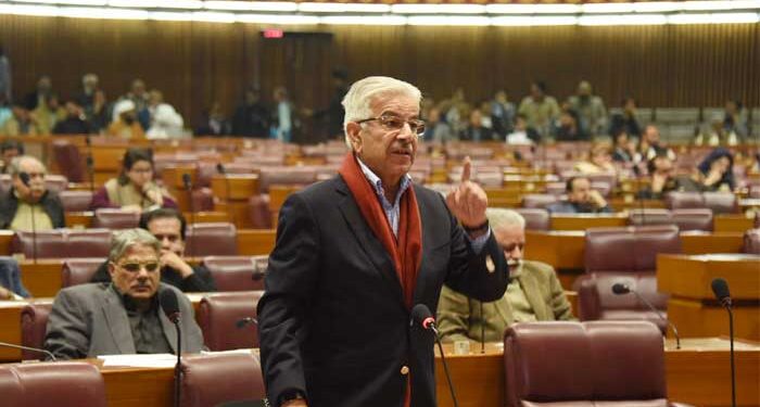 ججز ہماری حدود میں آئیں گے تو ہم سوال کریں گے