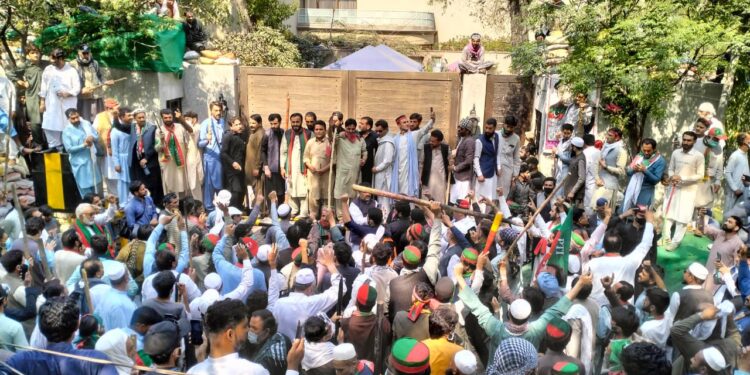 زمان پارک آپریشن روکنے کے حکم میں توسیع