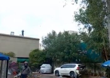 زمان پارک میں پولیس کا آپریشن