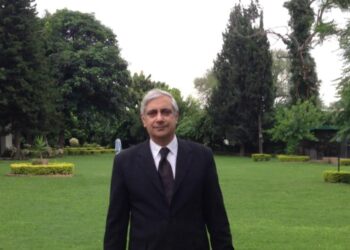 معاون خصوصی کے عہدے سے مستعفی