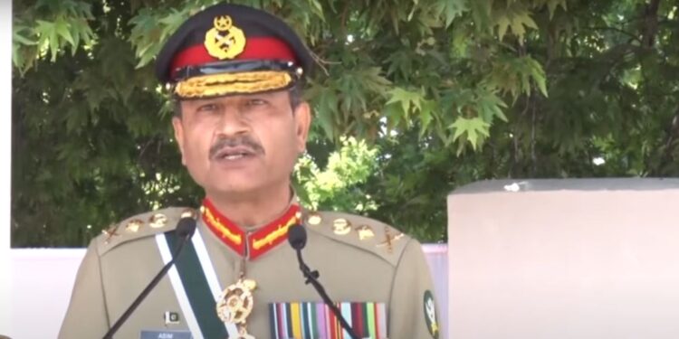 دشمن عوام اور فوج کے درمیان دراڑ ڈالنے کی سازش کررہا ہے