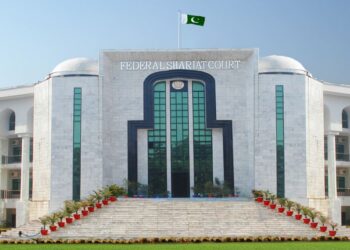 خواجہ سرا اپنی جنس تبدیل نہیں کراسکتے