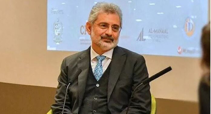 فوجی عدالتوں کا معاملہ، جسٹس قاضی فائز عیسٰی اور جسٹس طارق مسعود کی معذرت،  بینچ ٹوٹ گیا