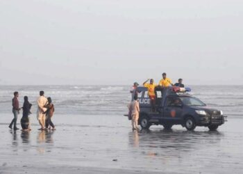 بائپرجوائے کراچی کے قریب