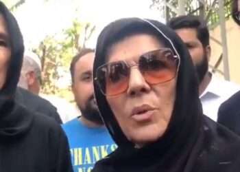 چیئرمین پی ٹی آئی، صدر کے رویے سے مایوس، علیمہ خان