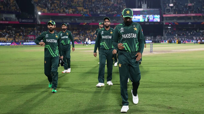 کرکٹ ٹیم کو سپورٹ کریں، پی سی بی