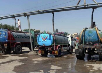 کراچی میں بڑھتے نیگلیریا کیسز سے شہریوں کو تشویش