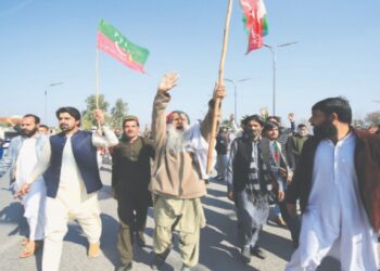 راولپنڈی: الیکشن کمیشن دفتر کے باہر احتجاج، پی ٹی آئی قیادت و کارکنوں کیخلاف مقدمہ درج