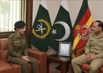 آرمی چیف جنرل سید عاصم منیر کی  اے ایس پی شہربانو سے ملاقات