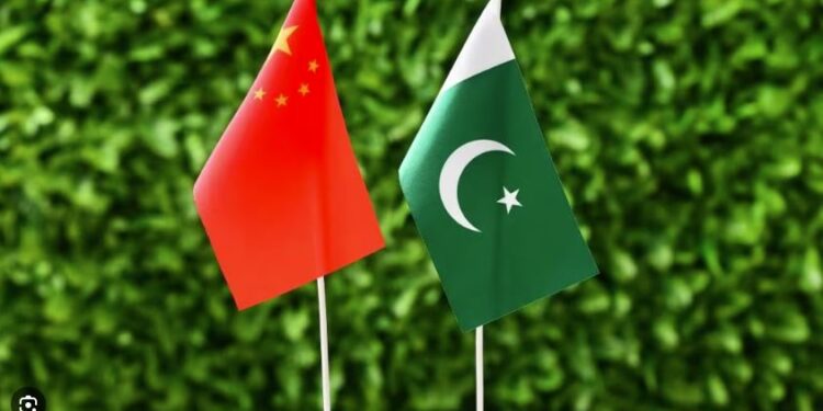 چین، پاکستان کا 2 ارب ڈالر قرضہ رول اوور کرنے پر راضی