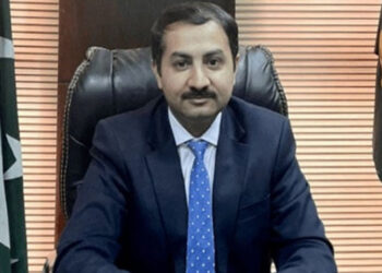 ڈی سی اسلام آباد کو چھ ماہ قید کی سزا