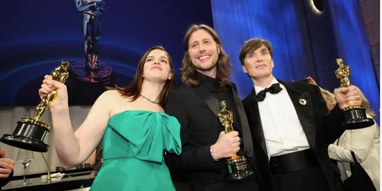 آسکر کا میلہ ” اوپن ہائیمر” نے لوٹ لیا