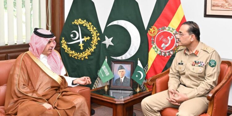 آرمی چیف سے سعودی نائب وزیر دفاع کی ملاقات