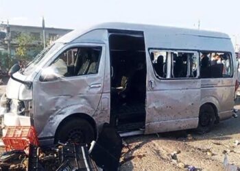 کراچی میں خودکش دھماکہ، غیر ملکی محفوظ، دہشت گرد ہلاک