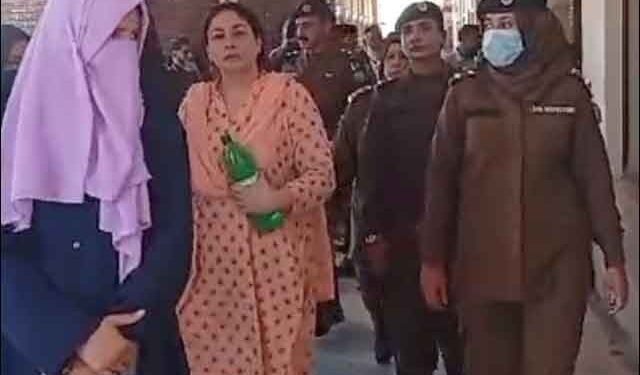 موٹر وے پولیس اہل کار کو ٹکر مارنے والی خاتون کا  جوڈیشل ریمانڈ