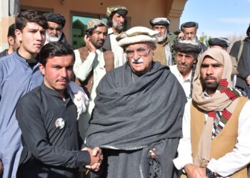 سرکاری اراضی پر قبضے کا معاملہ : وارنٹ گرفتاری معطل