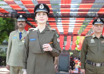 آگ کا دریا پار کرکے وزیراعلیٰ بنیں