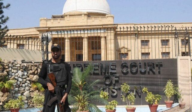 گورنر ، وزیرِ اعلیٰ ہاؤس، رینجرز ہیڈ کوارٹر سمیت تمام عمارتوں کی  رکاوٹیں اور تجاوزات ہٹانے کا حکم