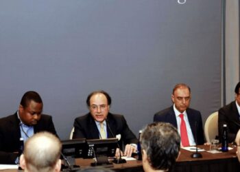 امریکا میں وفاقی وزیر خزانہ کی اہم ملاقاتیں