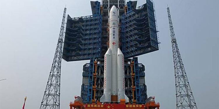 پاکستان کا پہلا سیٹلائٹ مشن چاند پر روانہ