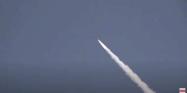 فتح 2 گائیڈڈ راکٹ سسٹم کا کامیاب تجربہ