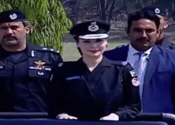 مریم نواز کی ایلیٹ فورس کی وردی پہن کر پاسنگ آؤٹ پریڈ میں شرکت