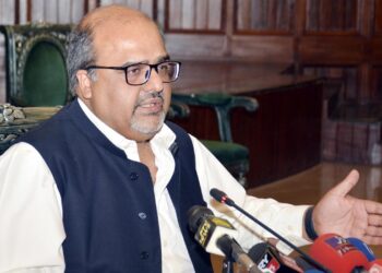 شہزاد اکبر پر تیزاب پھینکنے کا واقعہ ثابت نہ ہوسکا