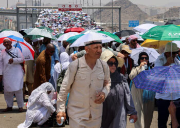 مکہ مکرمہ میں درجہ حرارت 51 سینٹی گریڈ کو چھو گیا،  577 حاجی جاں بحق