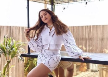 مسلم سے شادی پر شترو گھن کی مخالفوں کے لیے ” خاموش ” کی للکار