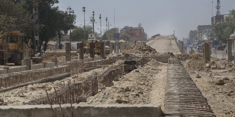 بی آر ٹیز پر کام میں تیزی لانے کی ہدایت